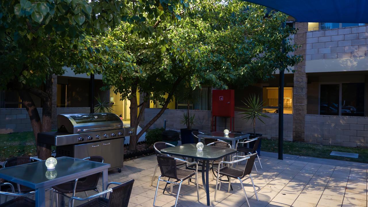 Quest Wagga Wagga Aparthotel Ngoại thất bức ảnh